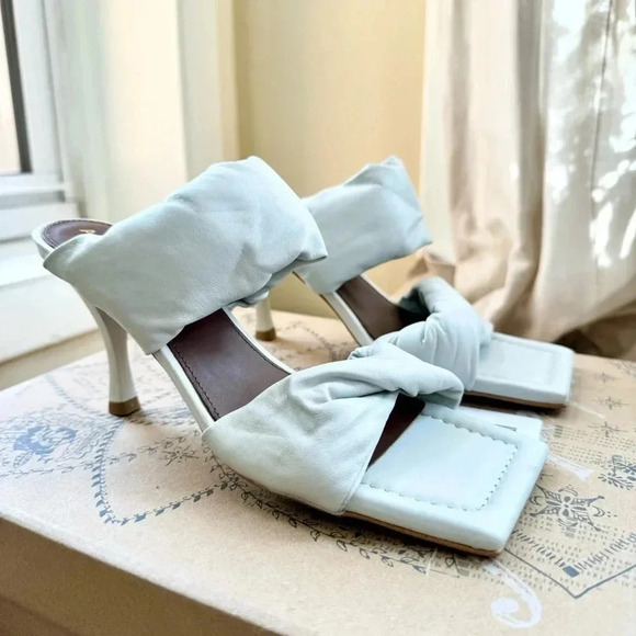 New Free People Alohas Natasha Puffy Mule Heels Sandals White US 6.5 / EUR 37 - Picture 6 of 14